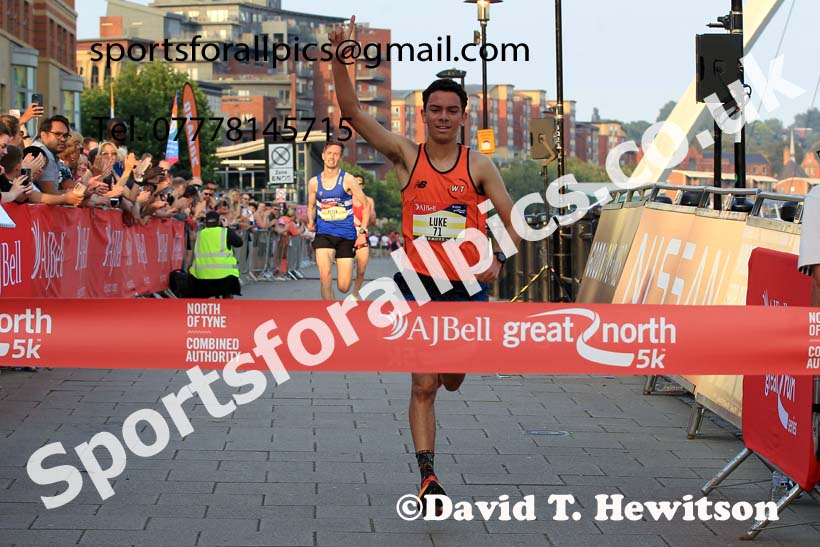 AJ Bell Great North 5k, Newcastle Quayside.  Photo: David T. Hewitson/Sports for All Pics